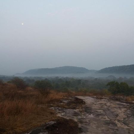 Bandhavgarh Jungle Lodge Tāla Exterior foto