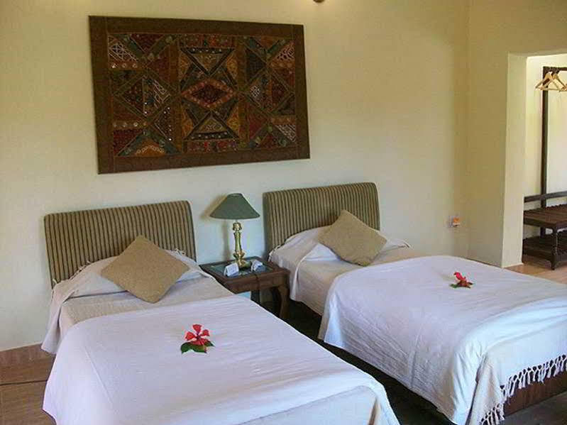 Bandhavgarh Jungle Lodge Tāla Exterior foto